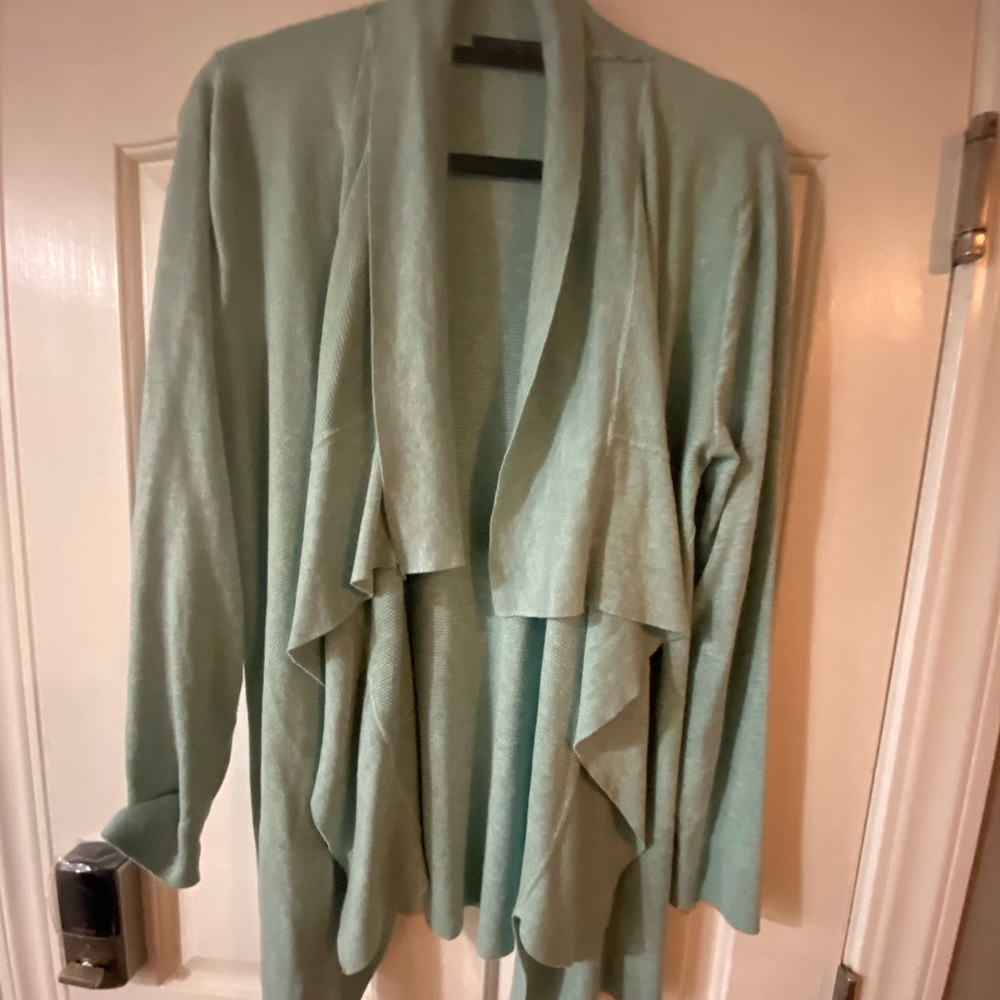 Cardigan in cool army green